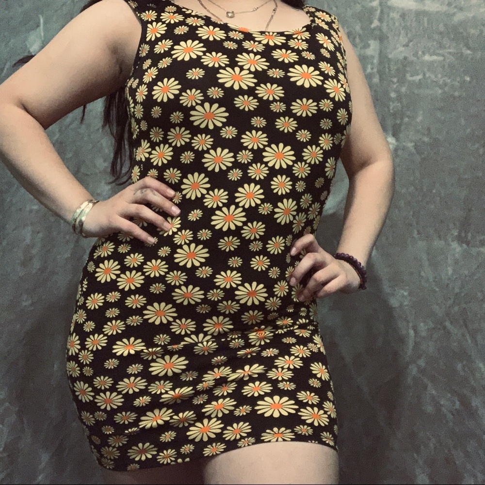 🌿 10 for $10 // flower dress